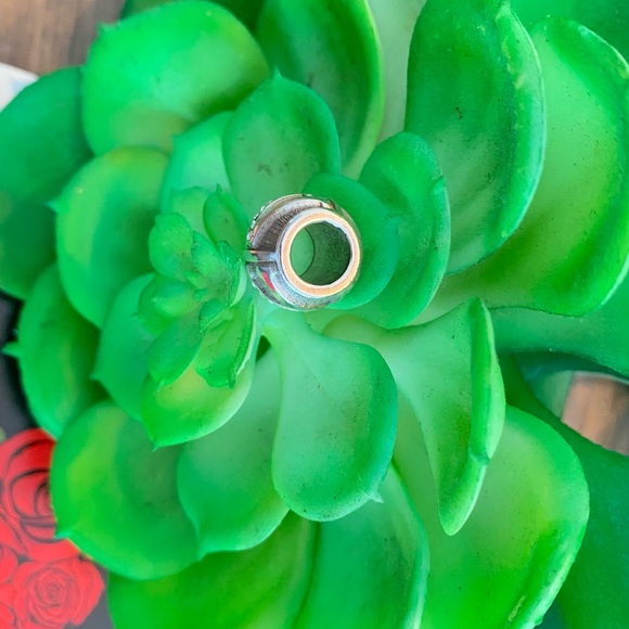 🌻2/$10🌻 Brighton ‘Alpha Bead’ Letter ‘V’ - Picture 3 of 4